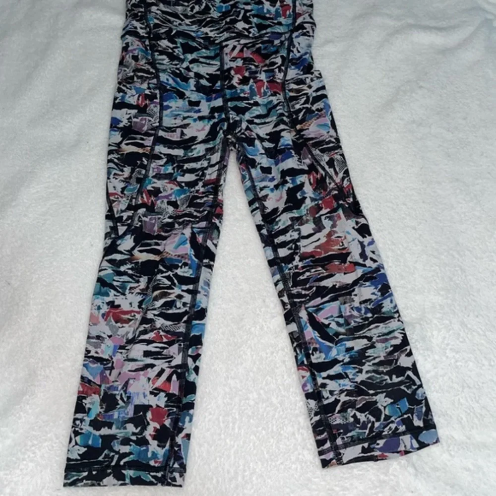 Lululemon Break Free Crop Nulux